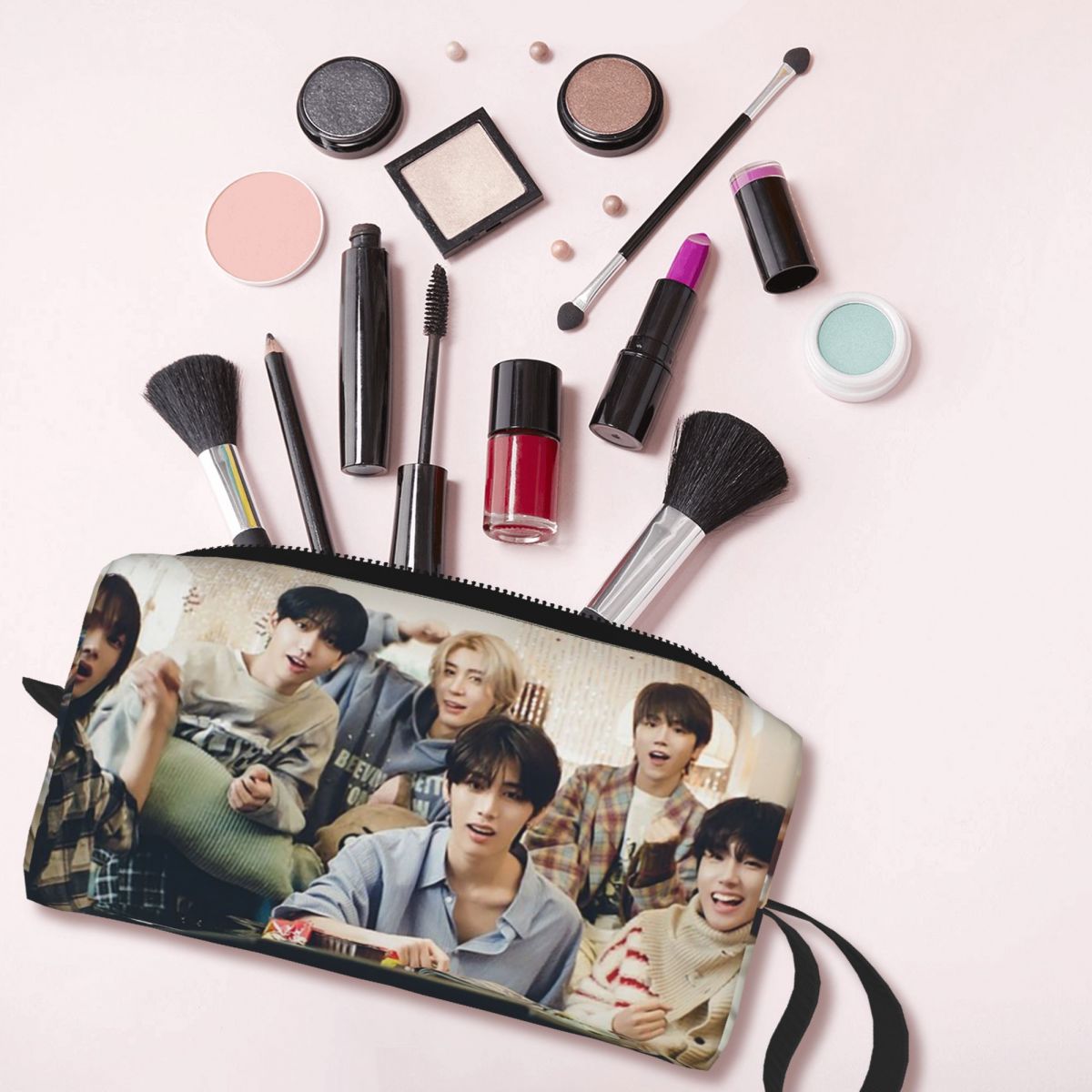 حقيبة مكياج Boy Next Door KPOP - مراجعة Women Bags Next وسعره