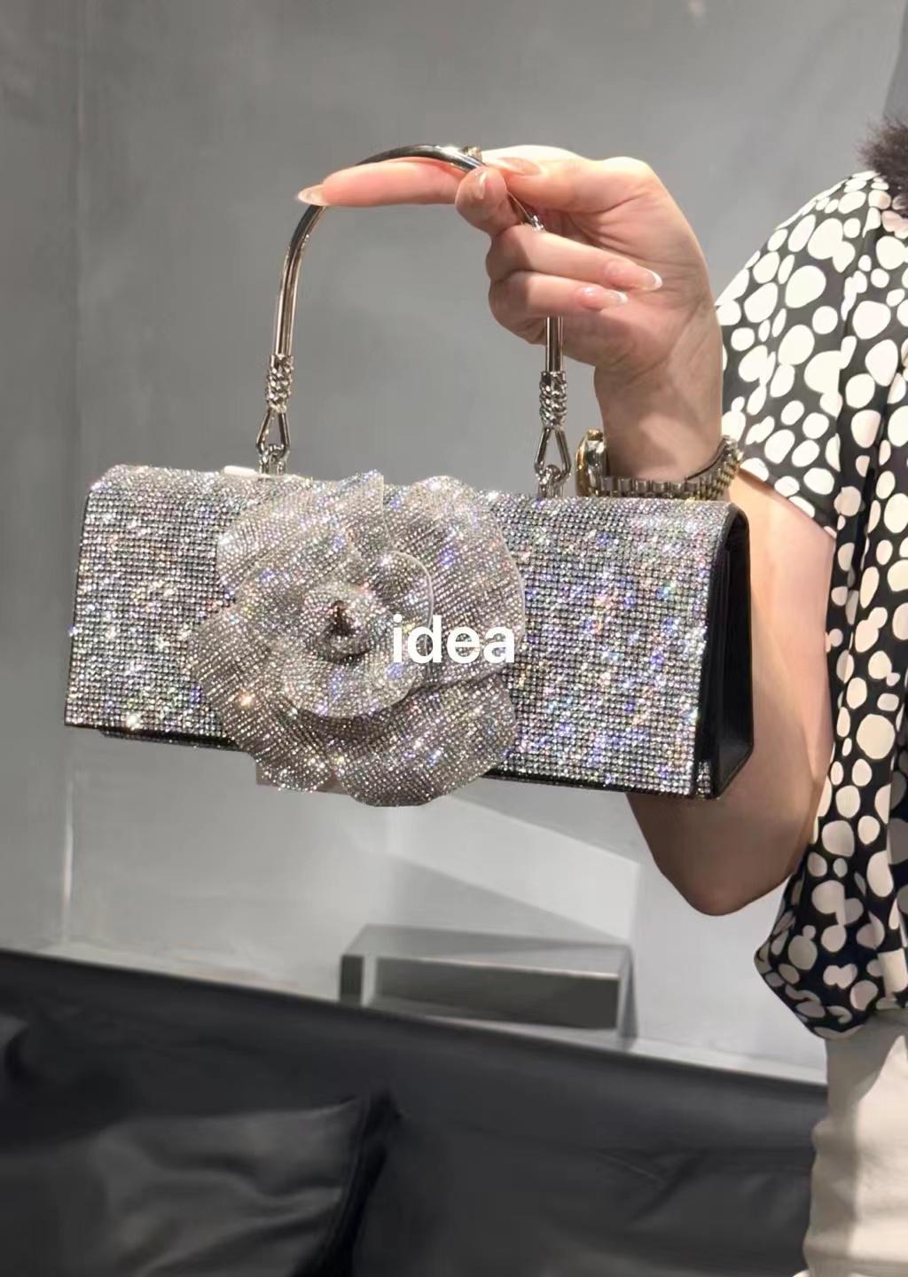 بريق الماس الأزهار حقيبة مربعة - مراجعة Women Bags Offers وسعره