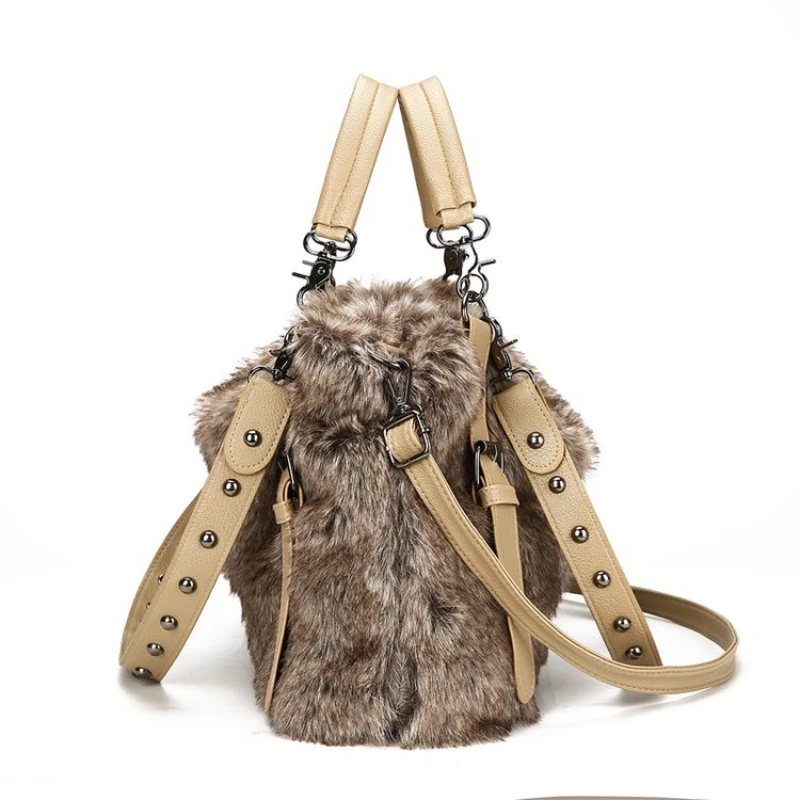 الصوفية المخملية المرأة العصري - مراجعة Women Bags Guess وسعره