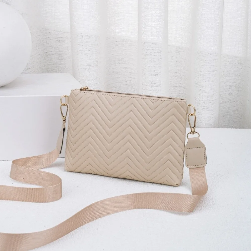 حقيبة كروس بسلسلة مبطنة بسيطة  - مراجعة Women Bags Sale وسعره