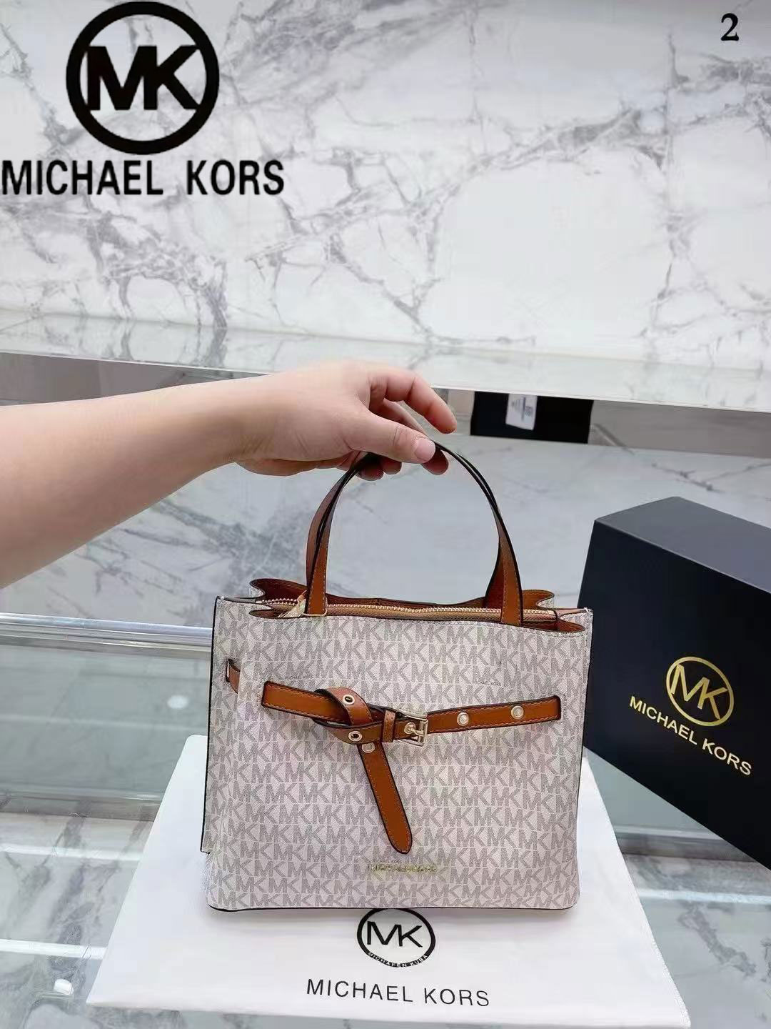 حقيبة يد نسائية جديدة تمامًا و - مراجعة Women'S Bags Michael Kors وسعره