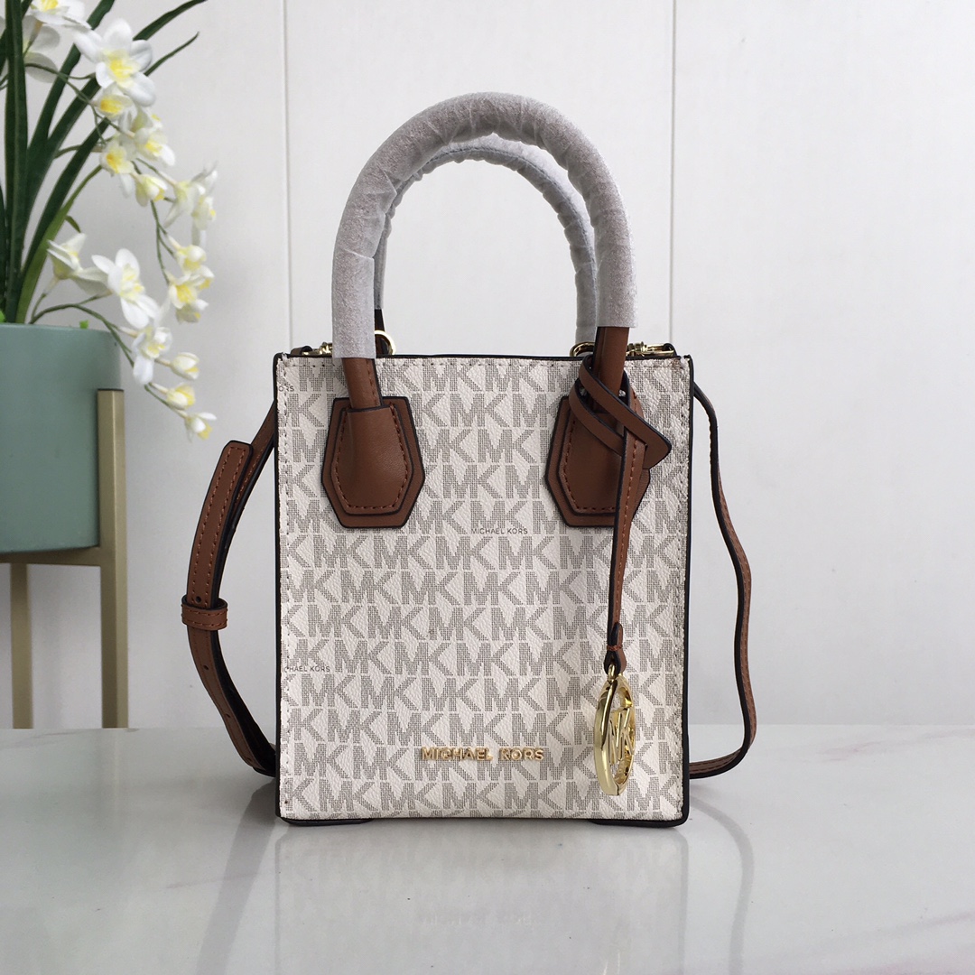 حقيبة خصر عصرية متعددة الوظائف - مراجعة Women Bags Europe وسعره