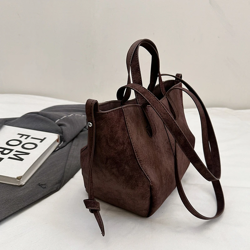 ضوء فاخر الصلبة بولي Hasp غلق  - مراجعة Women Bags Sale وسعره
