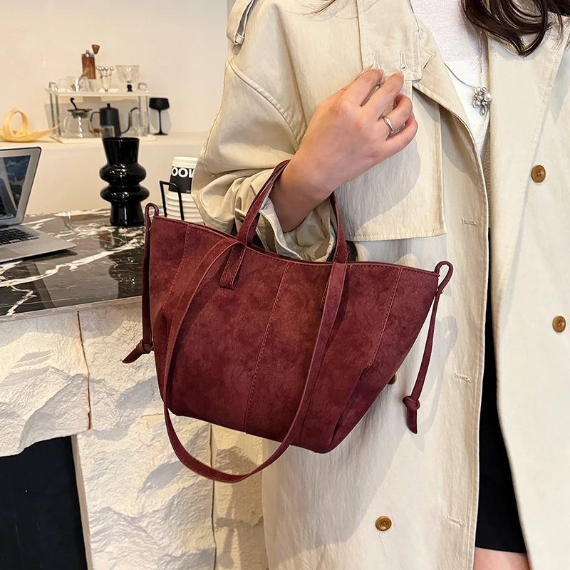 ضوء فاخر الصلبة بولي Hasp غلق  - مراجعة Women Bags Sale وسعره