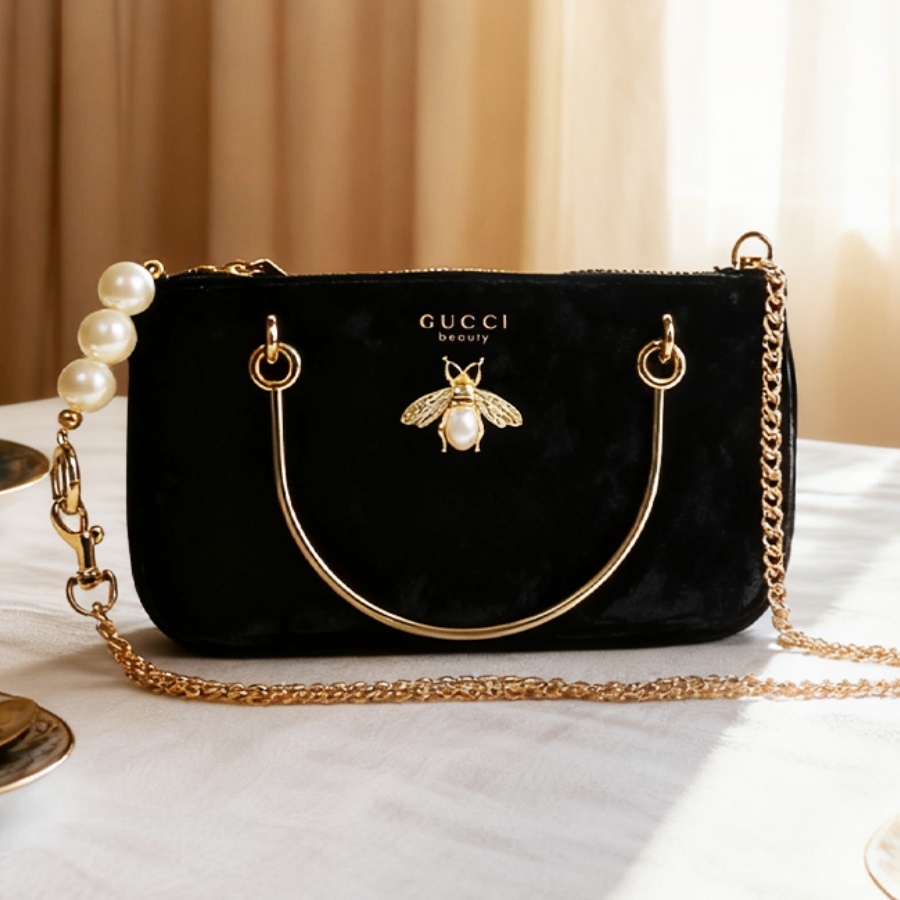 حقيبة نسائية من غوتشي باللون ا - مراجعة Women Bags Gucci وسعره