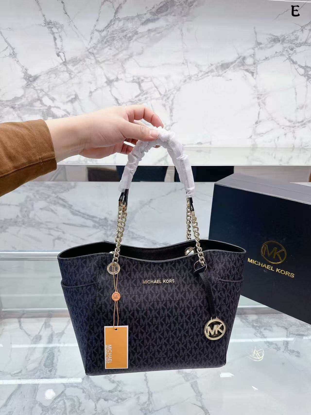 حقيبة سفر مايكل كورس جيت سيت 2 - مراجعة Women'S Bags Michael Kors وسعره