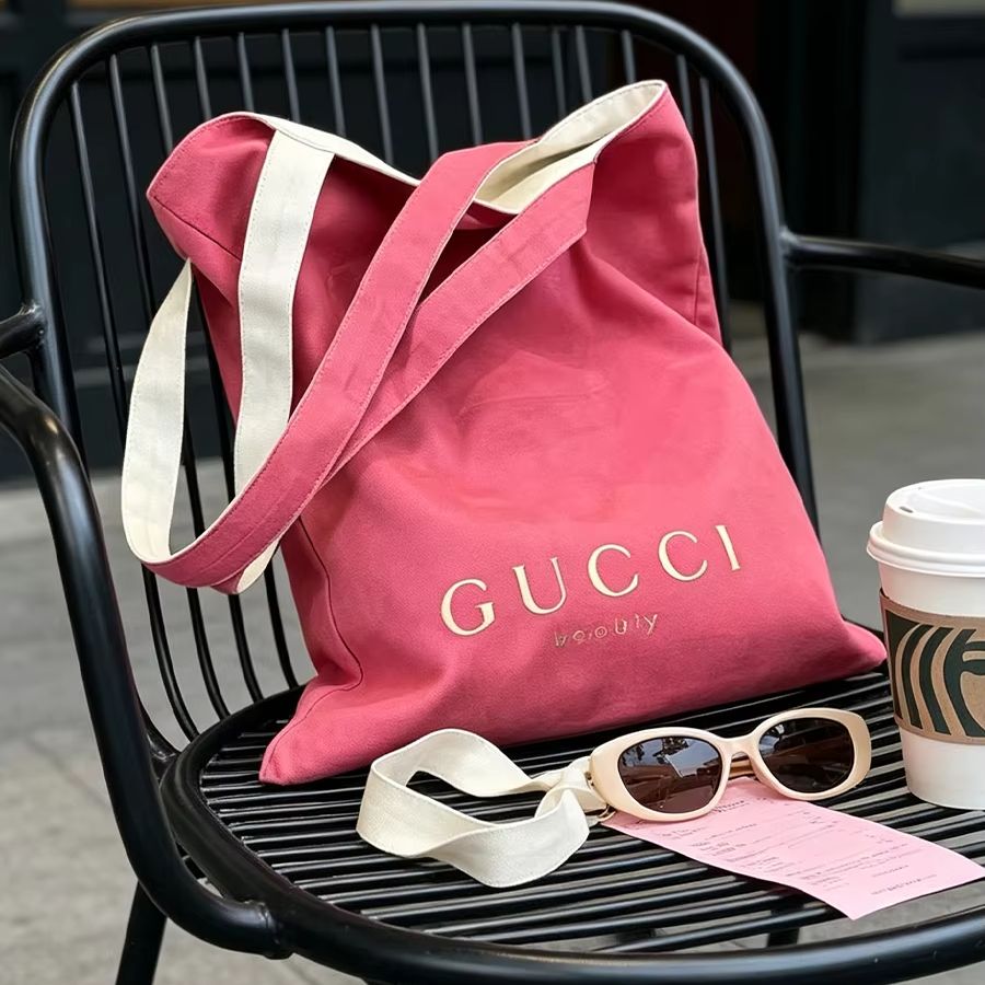 حقيبة يد نسائية من قماش GUCCI  - مراجعة Women Bags Gucci وسعره